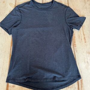 Lululemon tee Women’s medium Navy Short Sleeve Tee. No tags